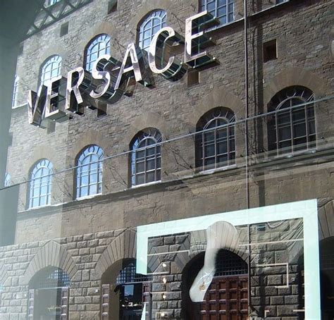 gianni versace spa wikipedia|gianni versace collections.